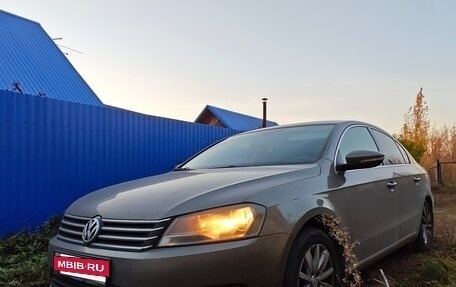 Volkswagen Passat B7, 2011 год, 650 000 рублей, 2 фотография