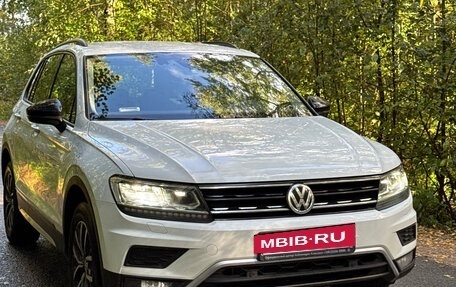 Volkswagen Tiguan II, 2019 год, 1 850 000 рублей, 2 фотография