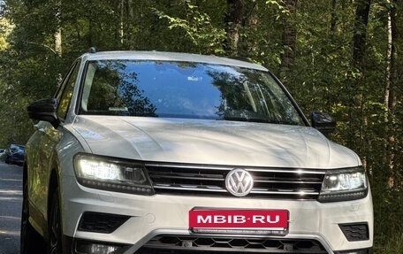 Volkswagen Tiguan II, 2019 год, 1 850 000 рублей, 4 фотография