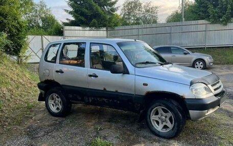 Chevrolet Niva I рестайлинг, 2004 год, 120 000 рублей, 7 фотография