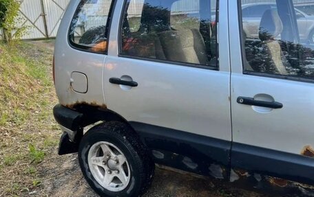 Chevrolet Niva I рестайлинг, 2004 год, 120 000 рублей, 31 фотография