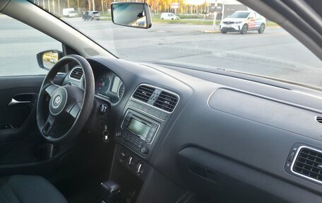 Volkswagen Polo VI (EU Market), 2010 год, 500 000 рублей, 3 фотография