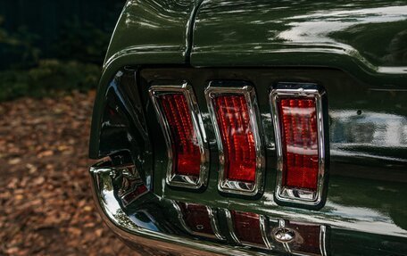 Ford Mustang VI рестайлинг, 1967 год, 7 999 999 рублей, 3 фотография