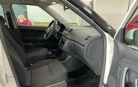Skoda Fabia II, 2012 год, 360 000 рублей, 15 фотография