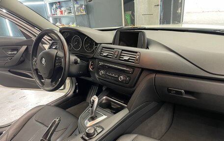 BMW 3 серия, 2014 год, 1 700 000 рублей, 13 фотография