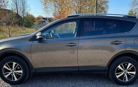 Toyota RAV4, 2018 год, 2 700 000 рублей, 3 фотография
