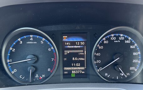 Toyota RAV4, 2018 год, 2 700 000 рублей, 14 фотография