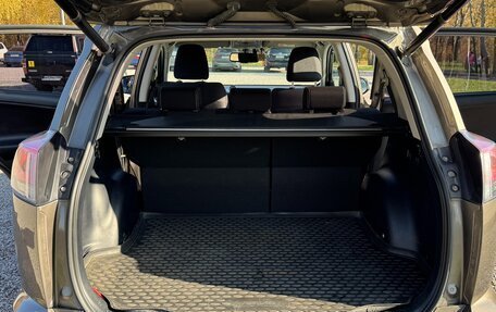 Toyota RAV4, 2018 год, 2 700 000 рублей, 22 фотография