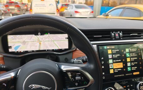 Jaguar F-Pace, 2023 год, 6 300 000 рублей, 16 фотография