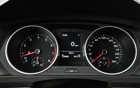 Volkswagen Tiguan II, 2019 год, 2 349 000 рублей, 12 фотография