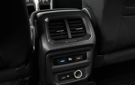 Volkswagen Tiguan II, 2019 год, 2 349 000 рублей, 24 фотография