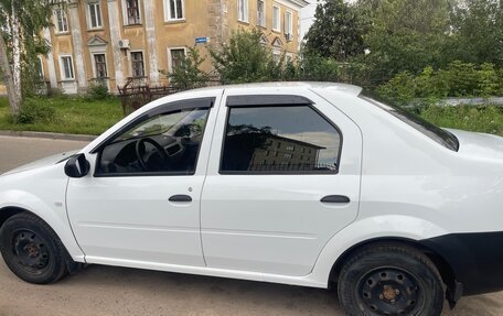 Renault Logan I, 2010 год, 375 000 рублей, 3 фотография