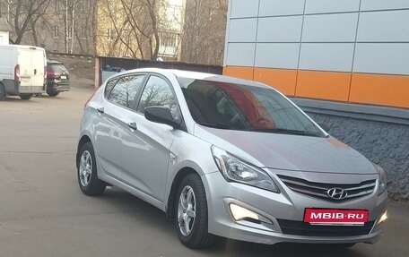 Hyundai Solaris II рестайлинг, 2015 год, 1 100 000 рублей, 1 фотография