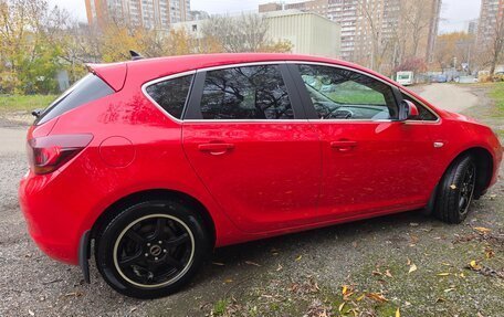 Opel Astra J, 2010 год, 1 050 000 рублей, 7 фотография