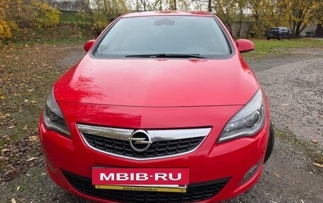 Opel Astra J, 2010 год, 1 050 000 рублей, 3 фотография