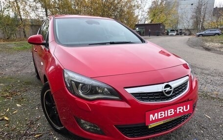 Opel Astra J, 2010 год, 1 050 000 рублей, 13 фотография