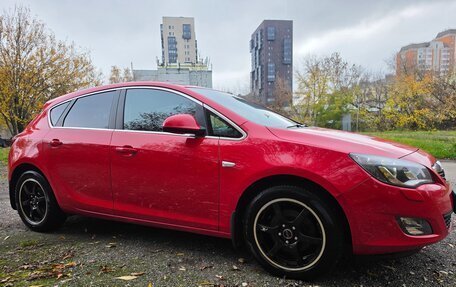 Opel Astra J, 2010 год, 1 050 000 рублей, 18 фотография
