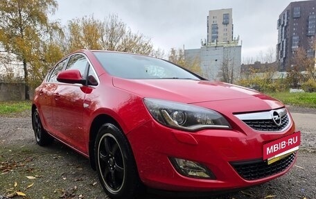 Opel Astra J, 2010 год, 1 050 000 рублей, 19 фотография