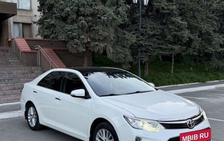 Toyota Camry, 2015 год, 2 005 000 рублей, 6 фотография