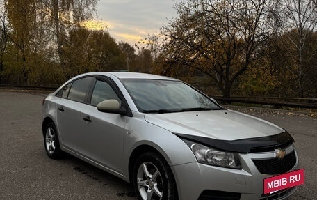 Chevrolet Cruze II, 2012 год, 550 000 рублей, 3 фотография