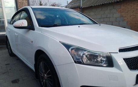 Chevrolet Cruze II, 2010 год, 600 000 рублей, 4 фотография