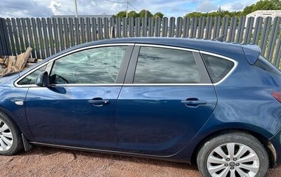 Opel Astra J, 2012 год, 690 000 рублей, 1 фотография