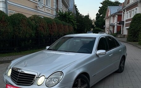 Mercedes-Benz E-Класс, 2004 год, 520 000 рублей, 10 фотография