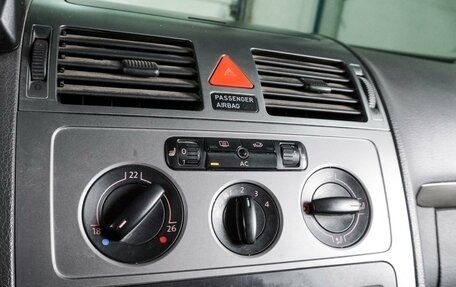 Volkswagen Touran III, 2007 год, 919 000 рублей, 15 фотография