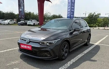 Volkswagen Golf VIII, 2023 год, 1 640 444 рублей, 1 фотография