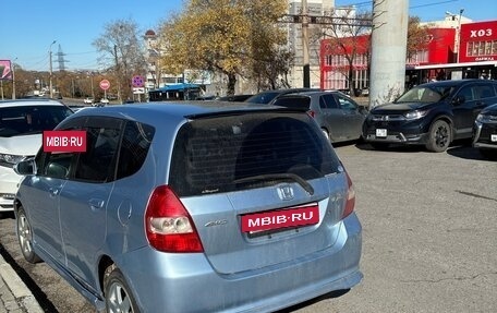 Honda Fit III, 2002 год, 350 000 рублей, 4 фотография