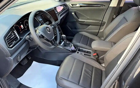 Volkswagen T-Roc I, 2022 год, 1 349 222 рублей, 10 фотография