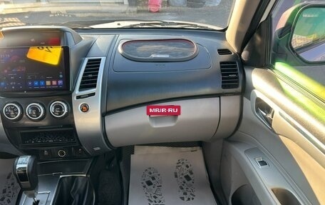 Mitsubishi Pajero Sport II рестайлинг, 2015 год, 1 999 000 рублей, 19 фотография