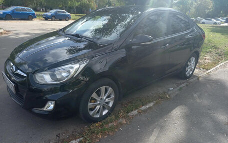 Hyundai Solaris II рестайлинг, 2012 год, 450 000 рублей, 6 фотография