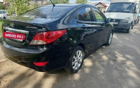 Hyundai Solaris II рестайлинг, 2012 год, 450 000 рублей, 7 фотография