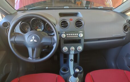 Mitsubishi Colt VI рестайлинг, 2006 год, 485 000 рублей, 8 фотография