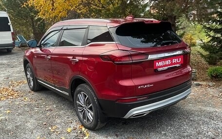 Geely Atlas, 2022 год, 1 700 000 рублей, 5 фотография
