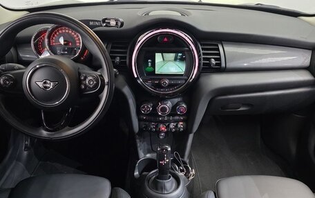 MINI Cabrio, 2019 год, 1 750 000 рублей, 5 фотография