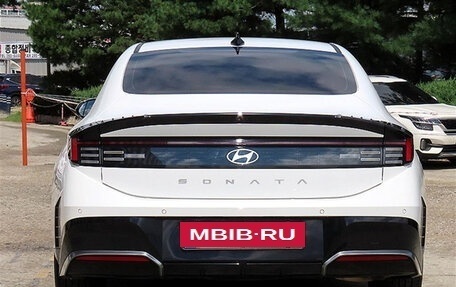 Hyundai Sonata VIII, 2023 год, 2 200 000 рублей, 4 фотография