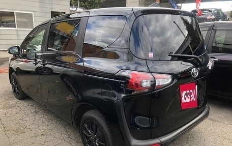 Toyota Sienta II, 2021 год, 1 235 000 рублей, 4 фотография