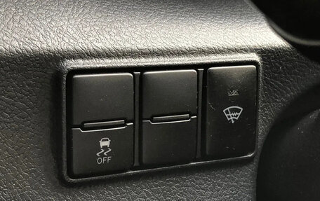 Toyota Sienta II, 2021 год, 1 235 000 рублей, 20 фотография