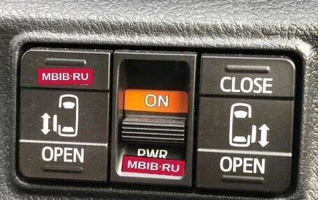 Toyota Sienta II, 2021 год, 1 235 000 рублей, 19 фотография