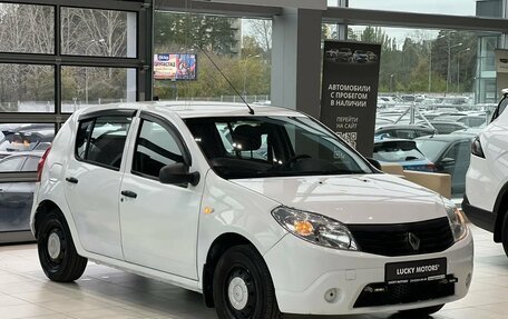 Renault Sandero I, 2013 год, 445 000 рублей, 1 фотография