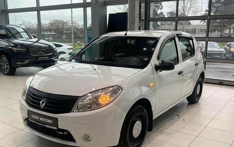 Renault Sandero I, 2013 год, 445 000 рублей, 3 фотография