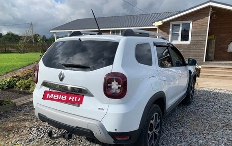 Renault Duster, 2021 год, 2 300 000 рублей, 3 фотография