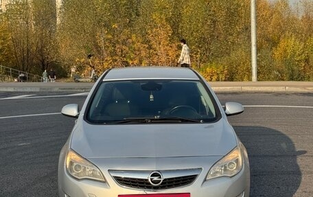 Opel Astra J, 2011 год, 380 000 рублей, 2 фотография