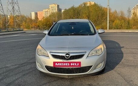 Opel Astra J, 2011 год, 380 000 рублей, 5 фотография