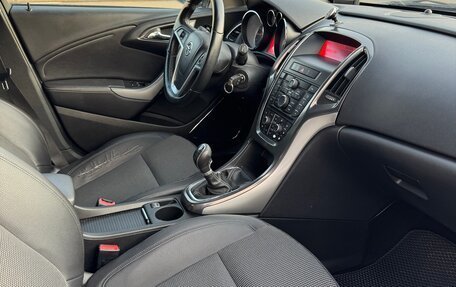 Opel Astra J, 2011 год, 380 000 рублей, 13 фотография