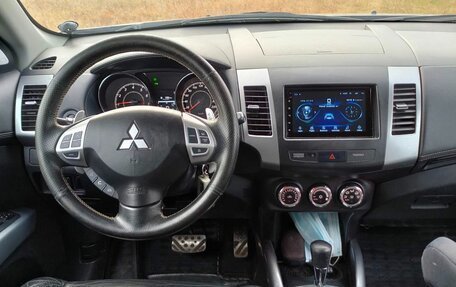Mitsubishi Outlander III рестайлинг 3, 2007 год, 790 000 рублей, 5 фотография