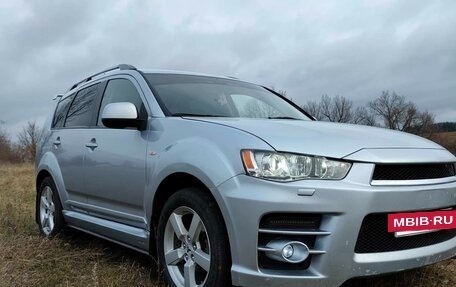Mitsubishi Outlander III рестайлинг 3, 2007 год, 790 000 рублей, 4 фотография