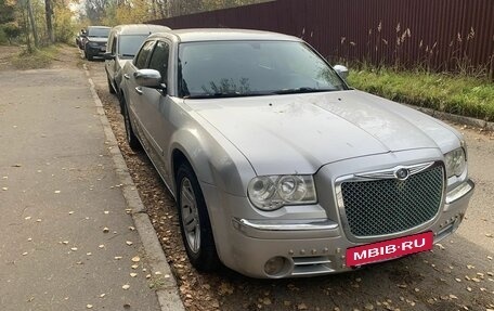 Chrysler 300C II, 2004 год, 535 000 рублей, 5 фотография